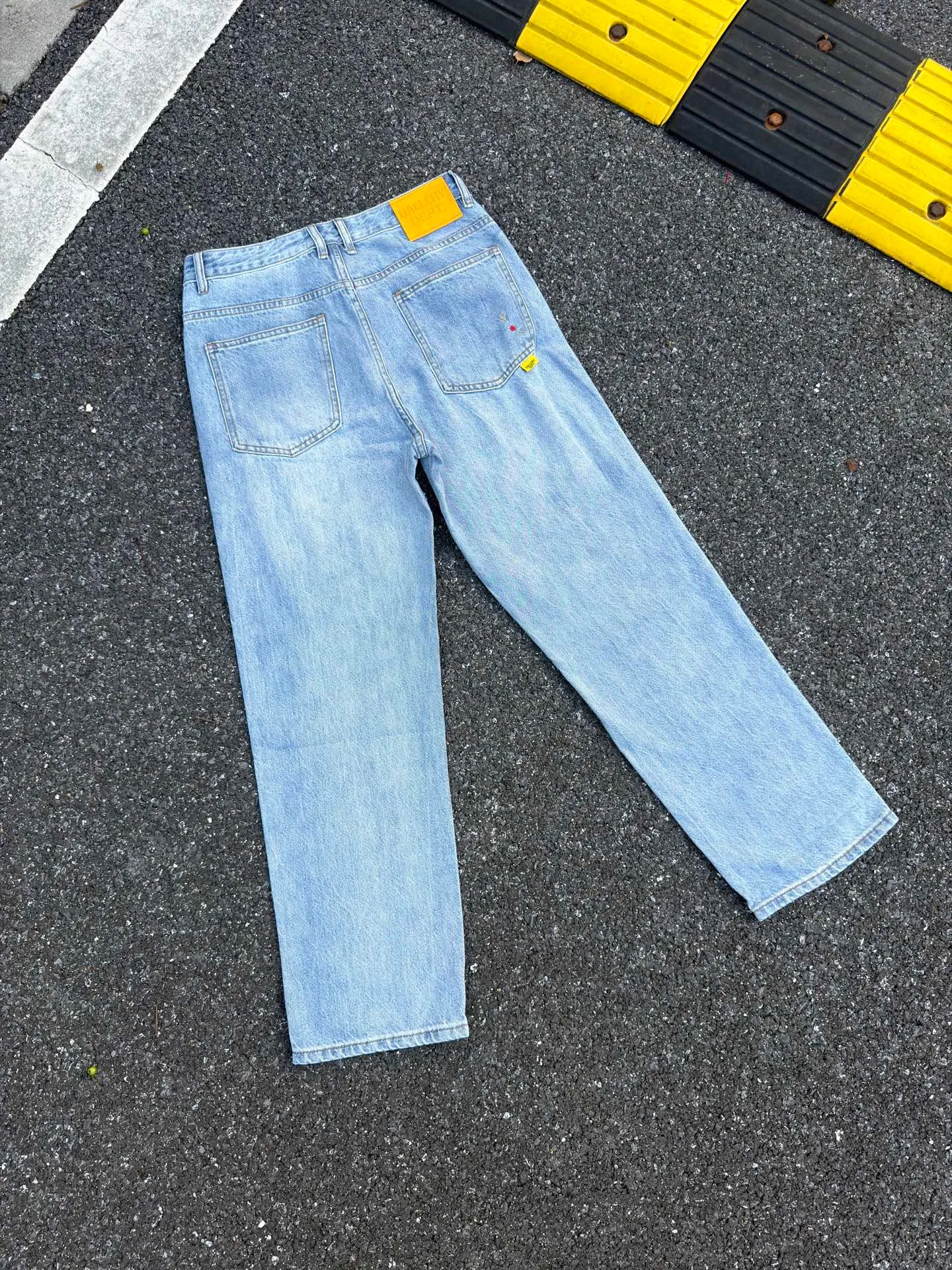 P220💰G02 GALLERY DEPT. Classic embroidered splash-ink washed jeans. Size: 28 30 32 34 36